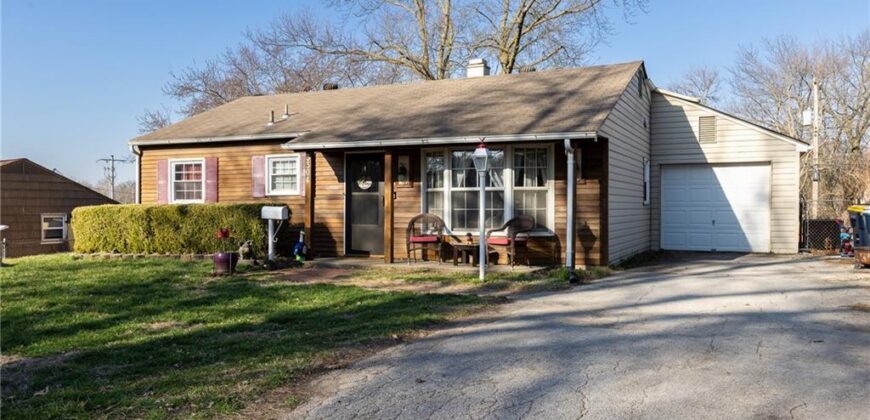 5304 N Michigan Avenue, Kansas City, MO 64118