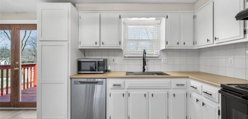 600 NE 114th Street, Kansas City, MO 64155