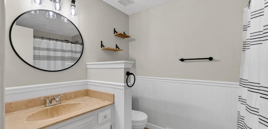 600 NE 114th Street, Kansas City, MO 64155