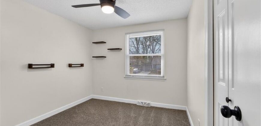 600 NE 114th Street, Kansas City, MO 64155