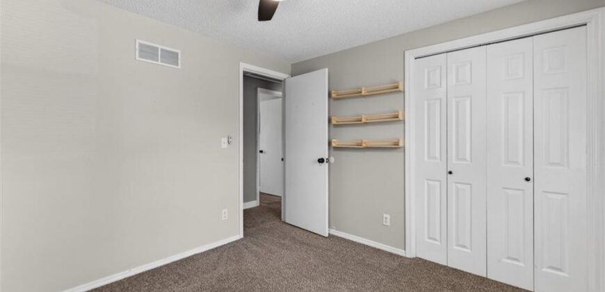 600 NE 114th Street, Kansas City, MO 64155