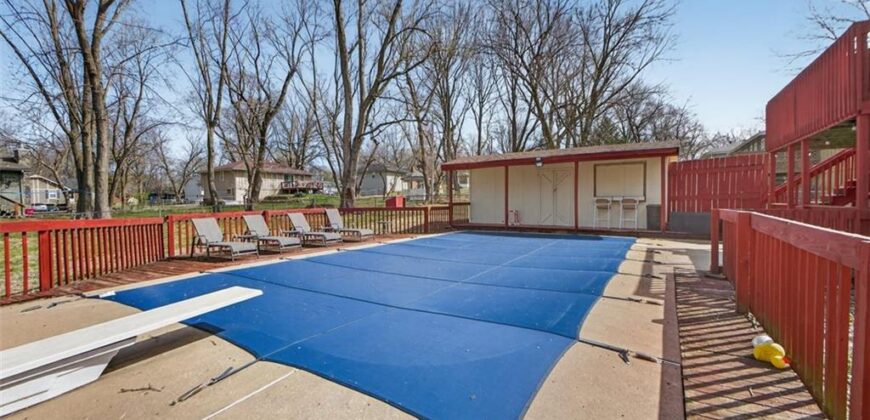 600 NE 114th Street, Kansas City, MO 64155