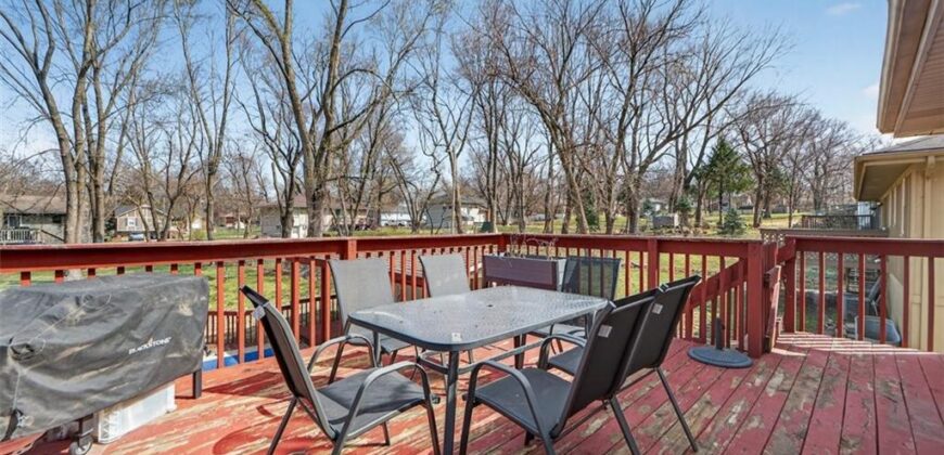 600 NE 114th Street, Kansas City, MO 64155