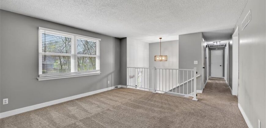 600 NE 114th Street, Kansas City, MO 64155