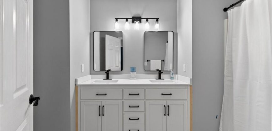 1016 NE 103RD Street, Kansas City, MO 64155