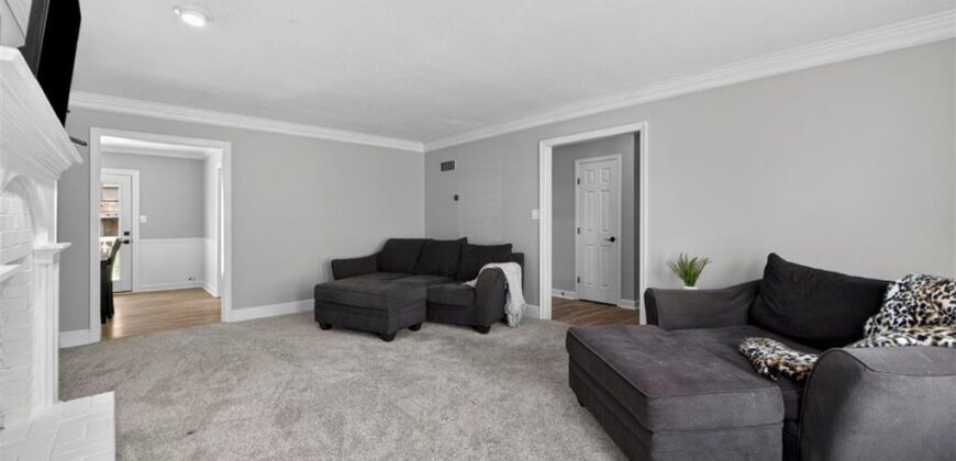 1016 NE 103RD Street, Kansas City, MO 64155