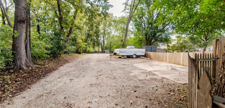 705 4th Street, Platte City, MO 64079