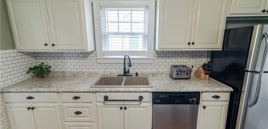 705 4th Street, Platte City, MO 64079