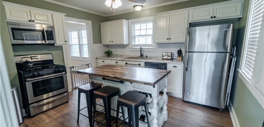 705 4th Street, Platte City, MO 64079