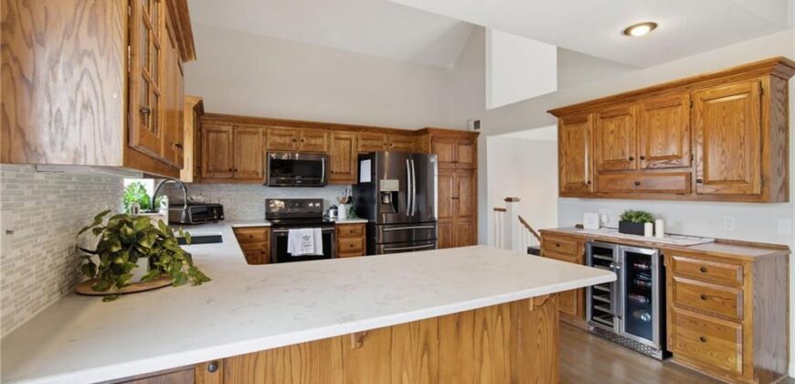 10806 NW 75th Terrace, Weatherby Lake, MO 64152