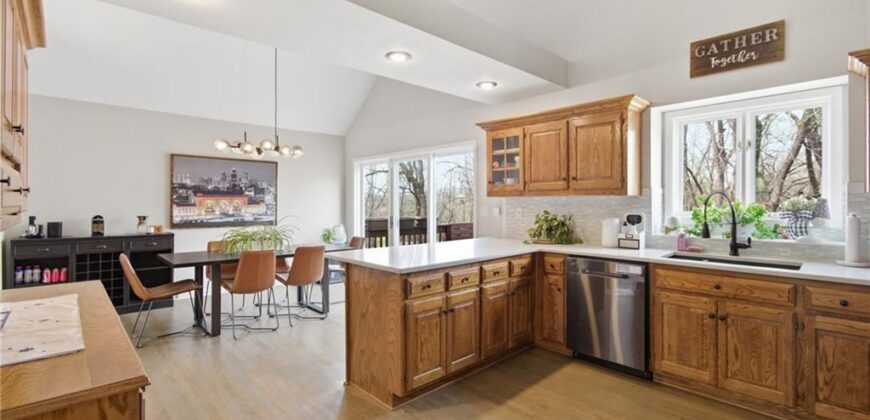 10806 NW 75th Terrace, Weatherby Lake, MO 64152