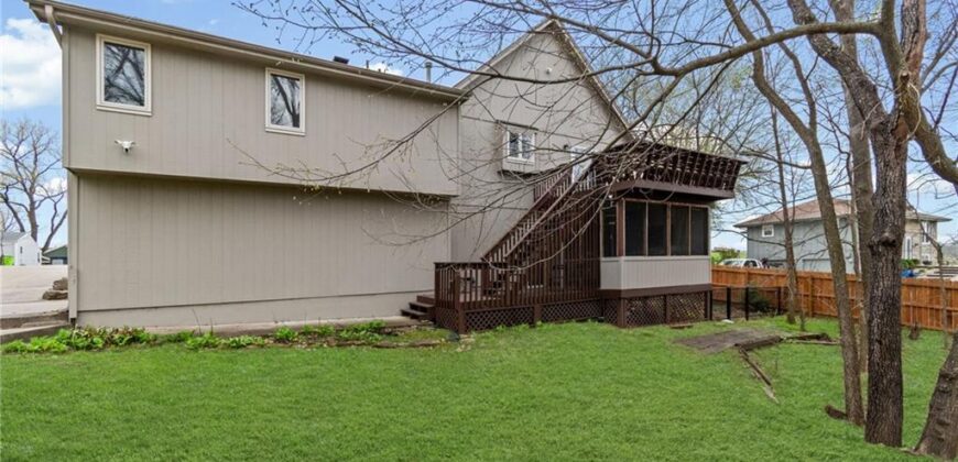 10806 NW 75th Terrace, Weatherby Lake, MO 64152