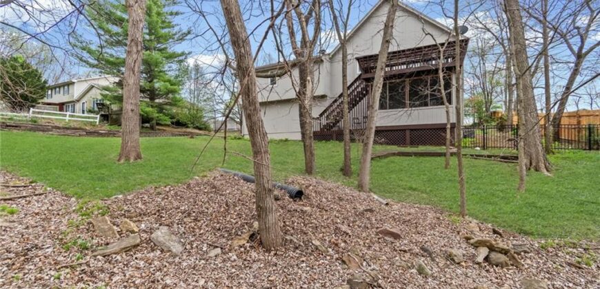 10806 NW 75th Terrace, Weatherby Lake, MO 64152