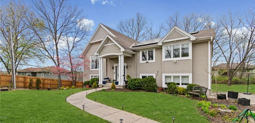 10806 NW 75th Terrace, Weatherby Lake, MO 64152