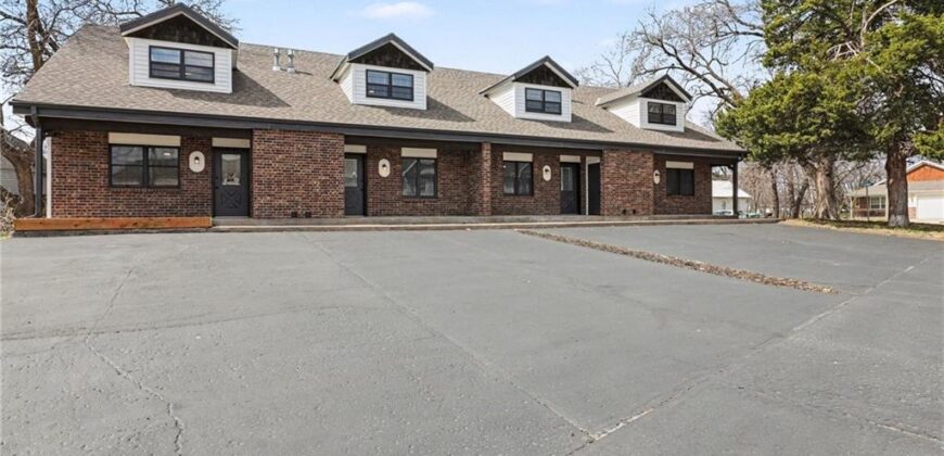 106C Smith Street, Smithville, MO 64089