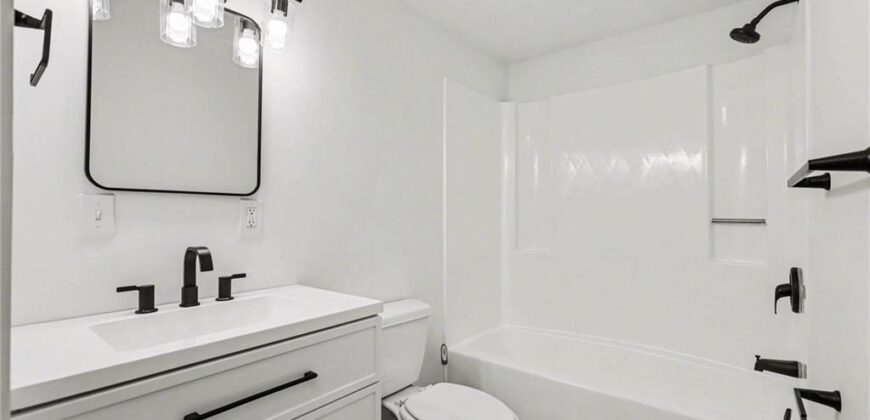 106B Smith Street, Smithville, MO 64089