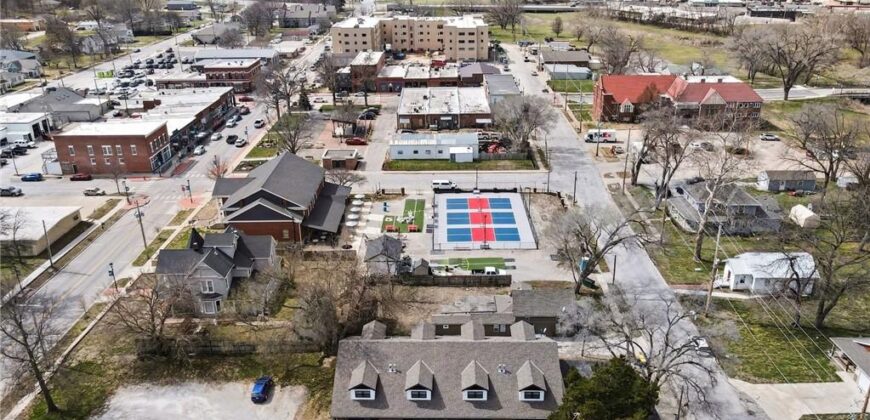 106B Smith Street, Smithville, MO 64089