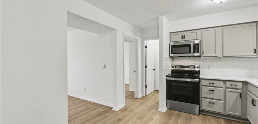 106B Smith Street, Smithville, MO 64089