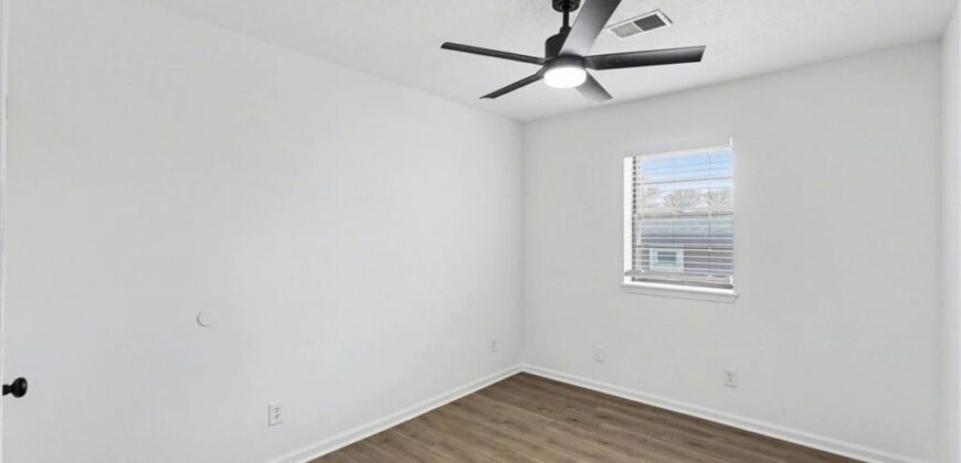 106B Smith Street, Smithville, MO 64089