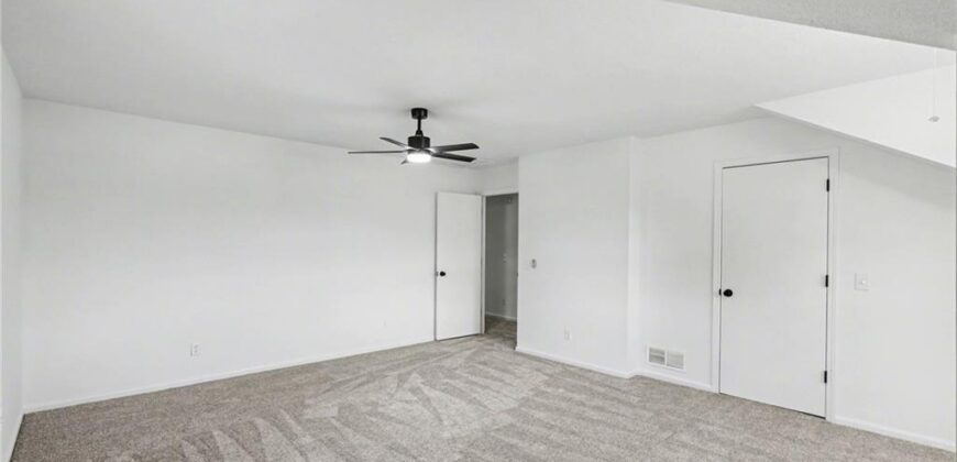 106A Smith Street, Smithville, MO 64089