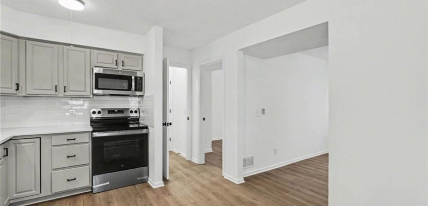 106A Smith Street, Smithville, MO 64089