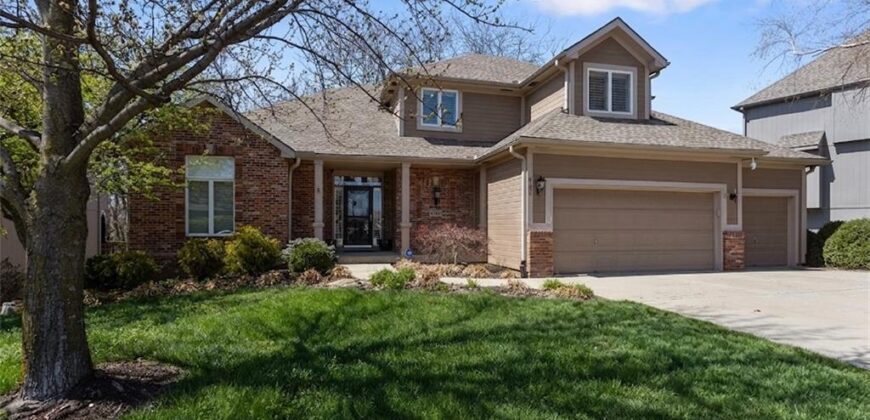 6180 N Nevada Avenue, Parkville, MO 64152