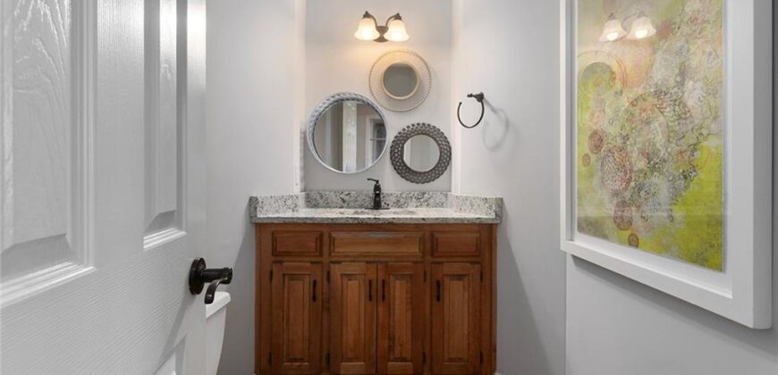 6180 N Nevada Avenue, Parkville, MO 64152