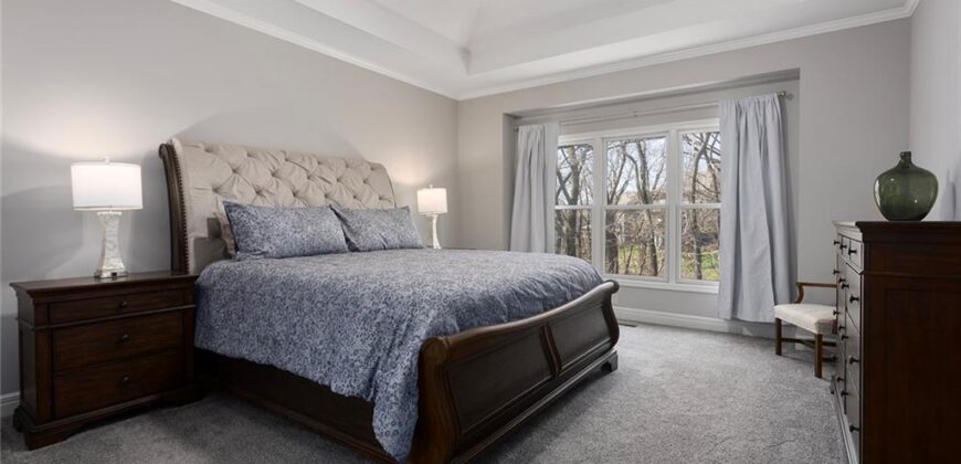 6180 N Nevada Avenue, Parkville, MO 64152