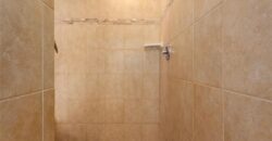 6180 N Nevada Avenue, Parkville, MO 64152