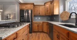 6180 N Nevada Avenue, Parkville, MO 64152