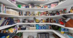 6180 N Nevada Avenue, Parkville, MO 64152