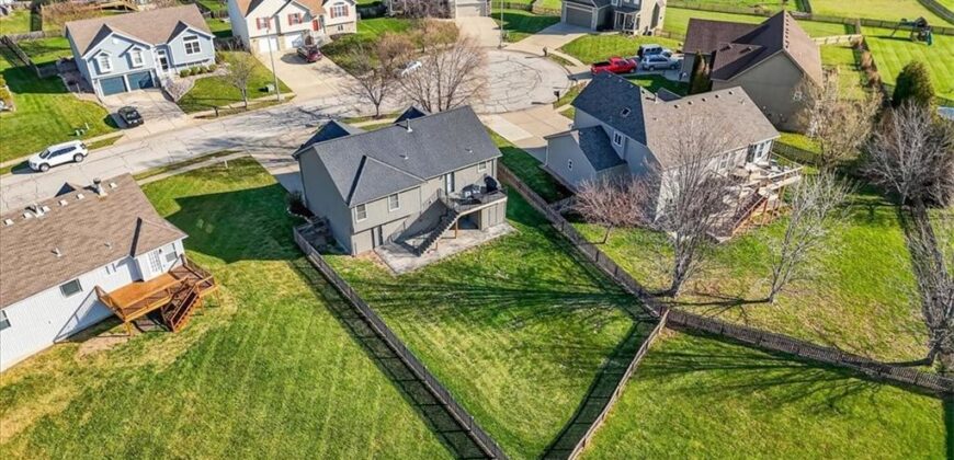 7805 NE 109th Circle, Kansas City, MO 64157