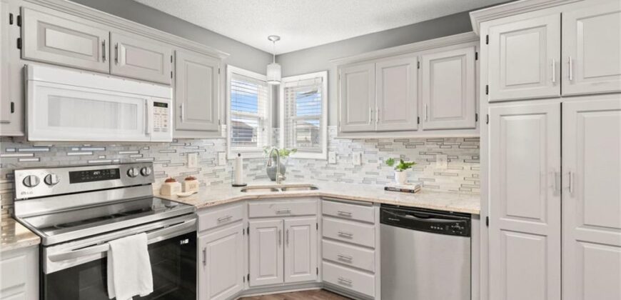 8316 NE 105th Street, Kansas City, MO 64157