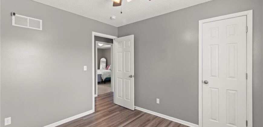 8316 NE 105th Street, Kansas City, MO 64157