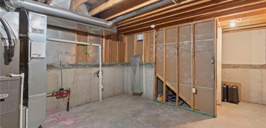 8316 NE 105th Street, Kansas City, MO 64157