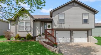 8316 NE 105th Street, Kansas City, MO 64157