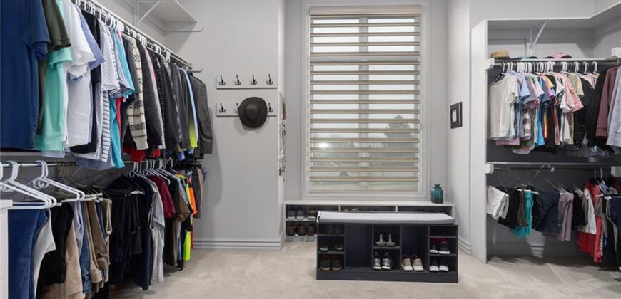 10439 N St Clair Avenue, Kansas City, MO 64154