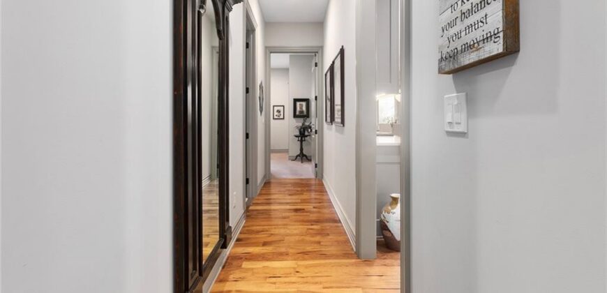 10439 N St Clair Avenue, Kansas City, MO 64154