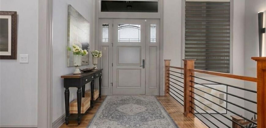 10439 N St Clair Avenue, Kansas City, MO 64154