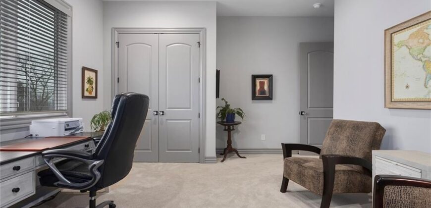 10439 N St Clair Avenue, Kansas City, MO 64154