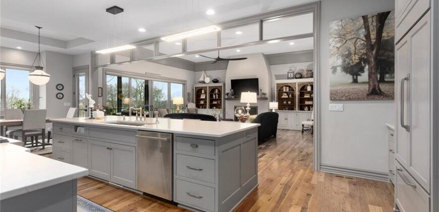 10439 N St Clair Avenue, Kansas City, MO 64154