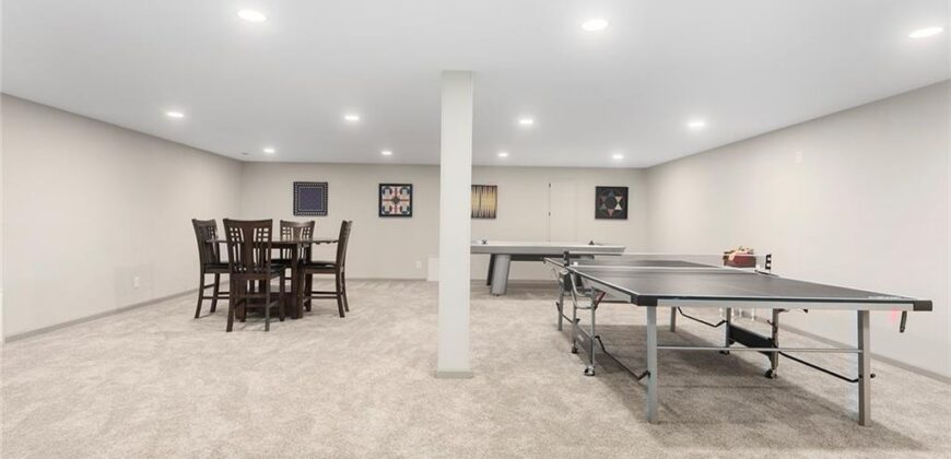 10439 N St Clair Avenue, Kansas City, MO 64154