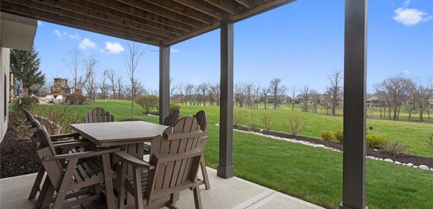 10439 N St Clair Avenue, Kansas City, MO 64154