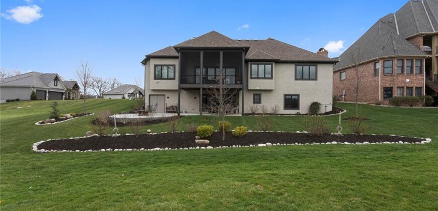 10439 N St Clair Avenue, Kansas City, MO 64154