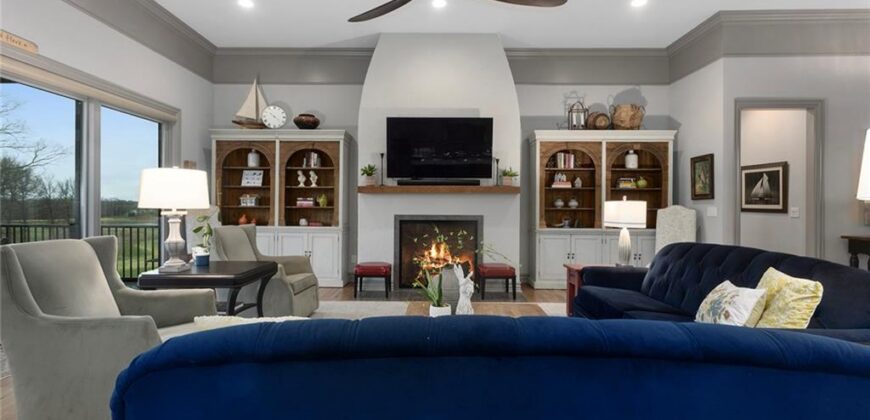 10439 N St Clair Avenue, Kansas City, MO 64154