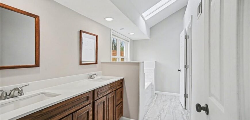 6510 NW Mil Mar Drive, Kansas City, MO 64151