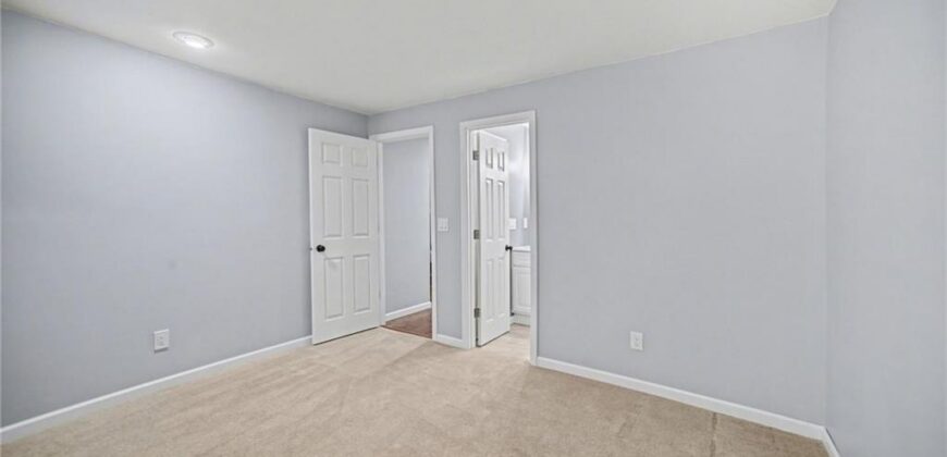 6510 NW Mil Mar Drive, Kansas City, MO 64151