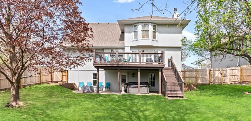 1201 Aspen Drive, Smithville, MO 64089