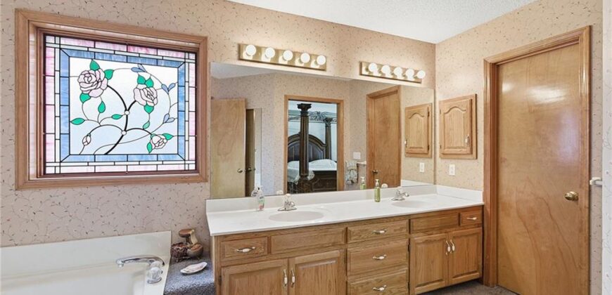 3100 NE 68 Terrace, Gladstone, MO 64119