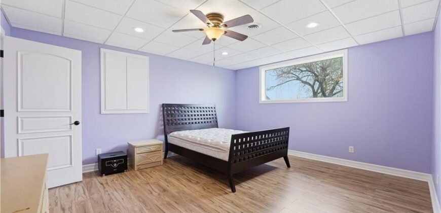 6205 NW 101st Street, Kansas City, MO 64154